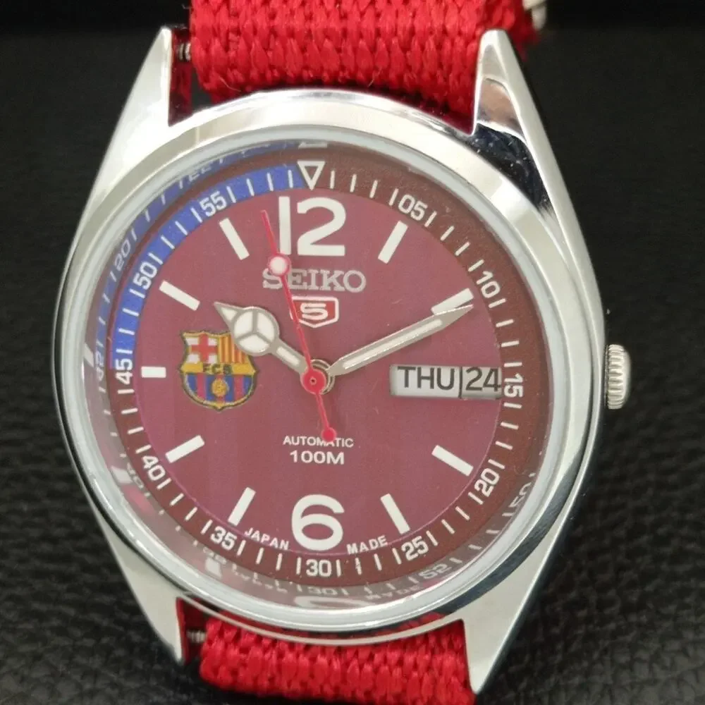 Vintage 1970 FCB Seiko Automatic Mens Silver Watch W/daydate & FCB accents